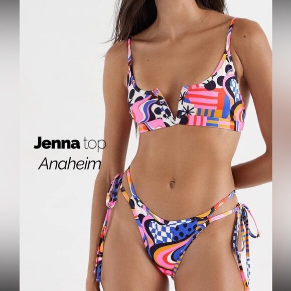 NWT OneOne Swimwear Bikini SET Anaheim Pink Retro Jenna Alexa 90s Print NEW - Picture 1 of 10